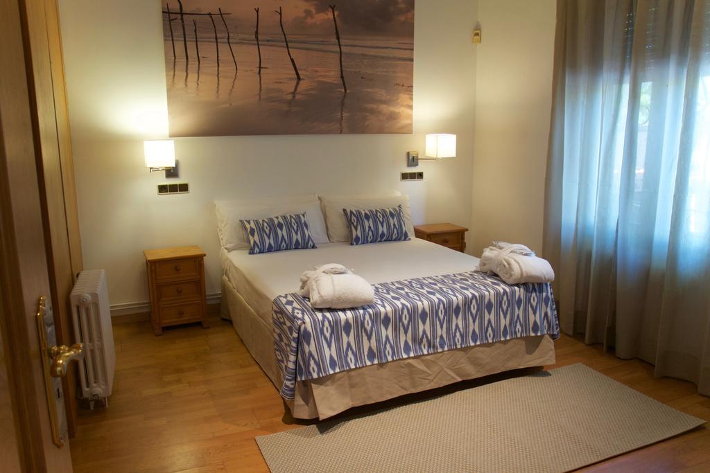 Villa Els Pins ปัลมาเดมายอร์กา ภายนอก รูปภาพ